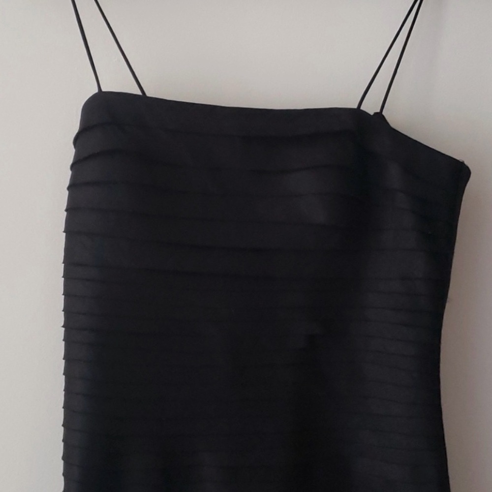 JS Collections Dress - Picture 2 of 3